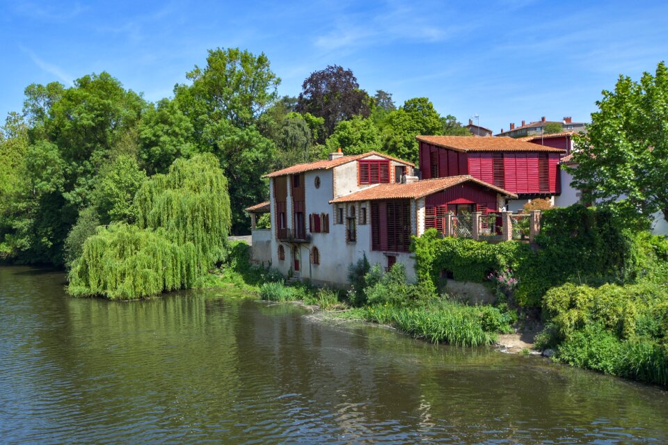 Architecture nature water