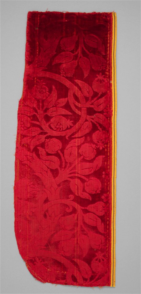 Fragment with Sempervivum tectorum motif