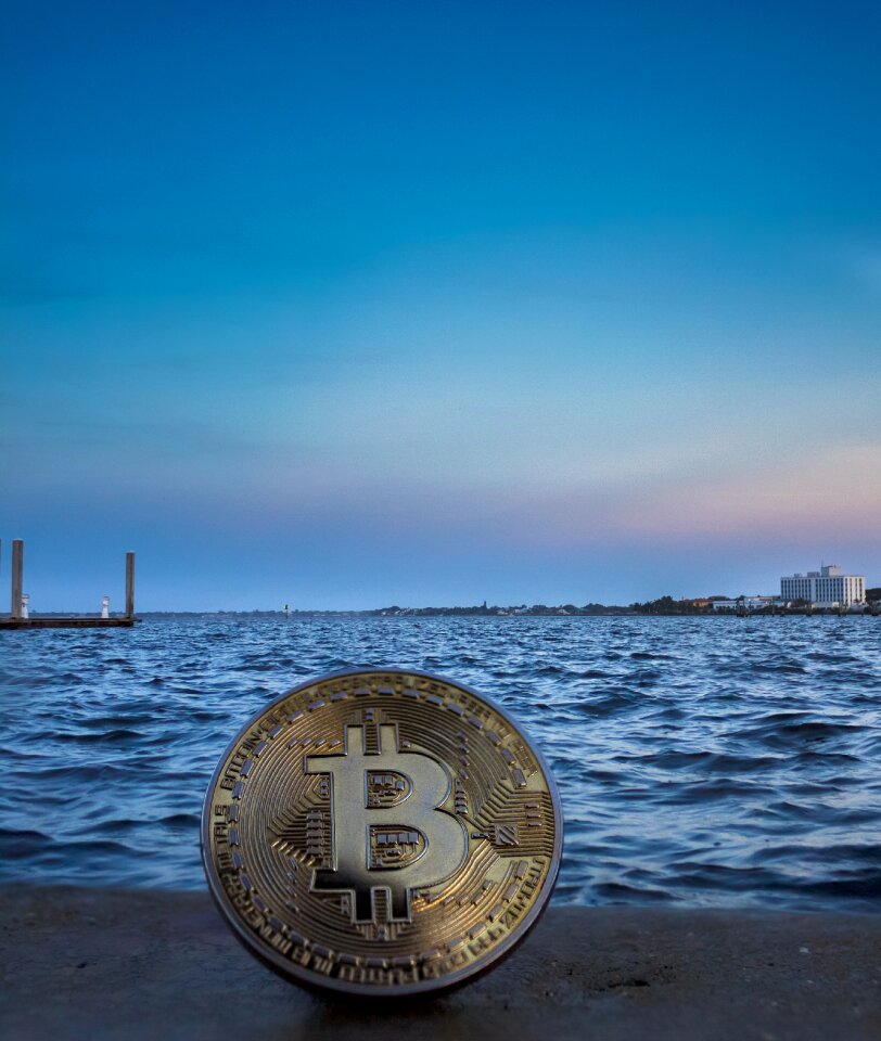 Bitcoin blockchain money