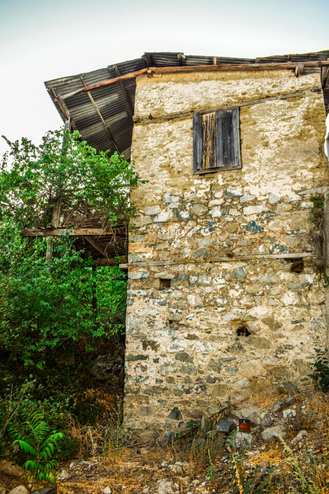 Architecture traditional aged