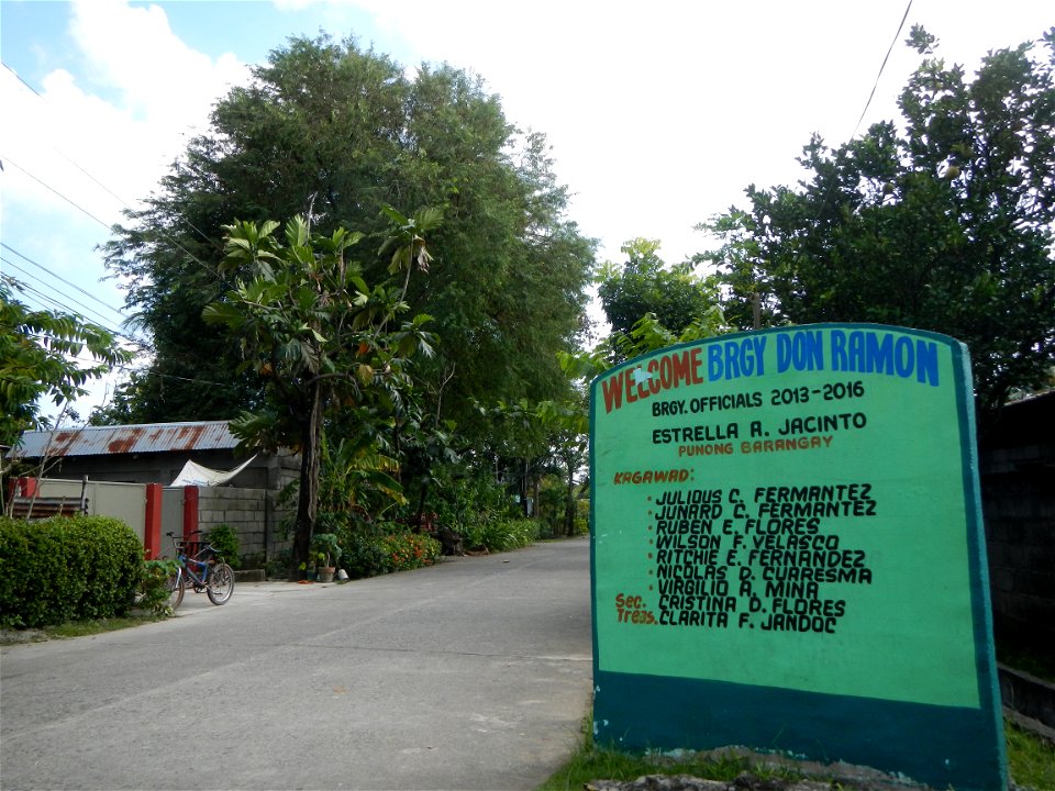 Anao, Tarlac Town Marker and Municipal Plaza, (in Barangay Poblacion, Anao, Tarlac, Tarlac Province, Cananga odorata ylang-ylang is Tagalog word ilang, meaning "wilderness", Capital of the Philippines