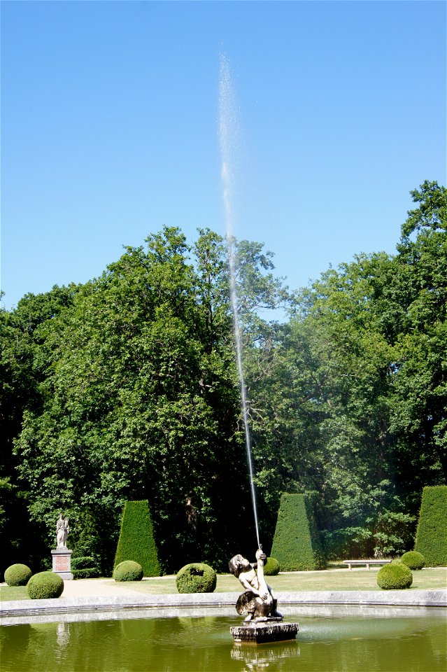 fountain in Château de Breteuil, France