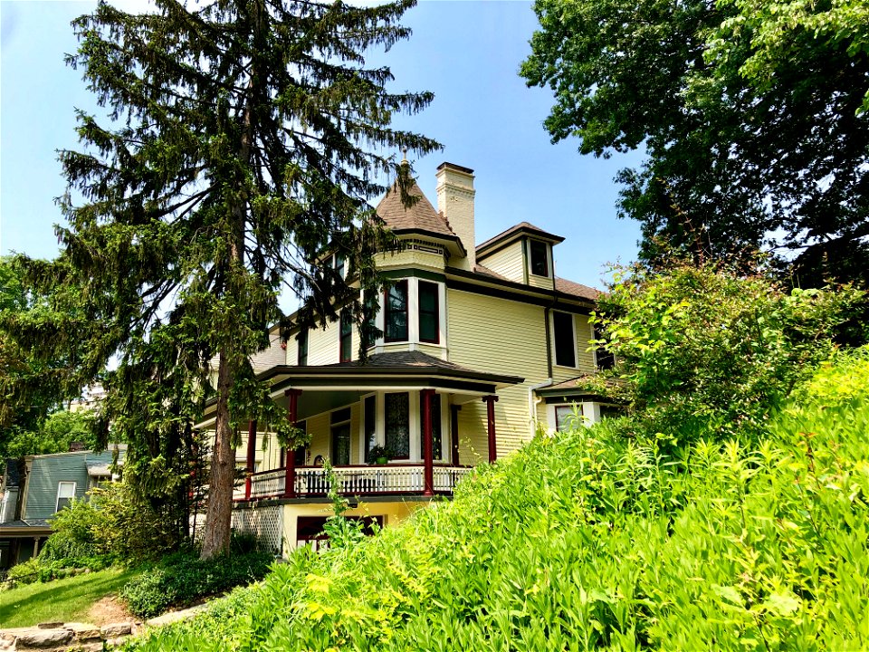 Old Ludlow Avenue, Clifton, Cincinnati, OH