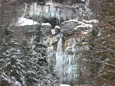 Peričnik waterfall, Slovenia

photo:Ziga 10:59, 16 April 2007 (UTC)