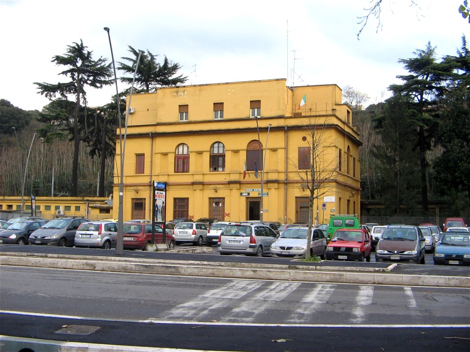 Roma, stazione Acqua Acetosa della ferrovia Roma-Viterbo