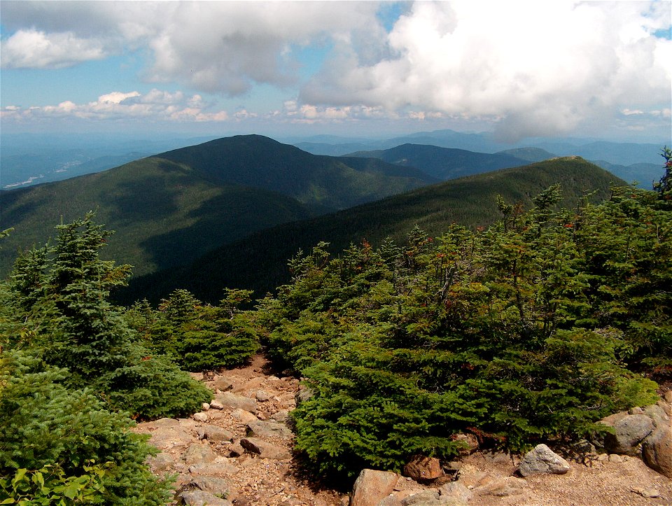 Mount Hight (right) in Carter-Moriah Range, White Mountains (New Hampshire). Photo by Ken Gallager, July 25, 2008. photo