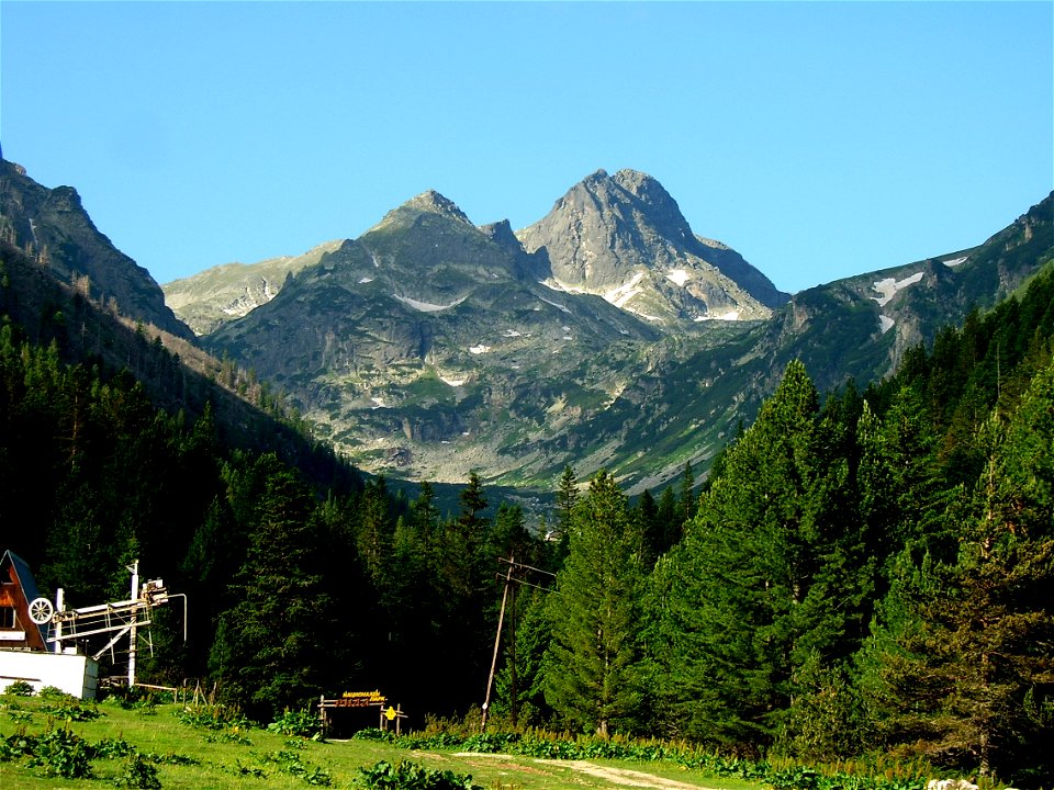 Summit Maliovitsa (Malyovitsa; elev. 2,729m), Rila mountain, Bulgaria. Photo taken from 42°12′31″N 23°23′17″E﻿ / ﻿42.20861°N 23.38806°E﻿ / 42.20861; 23.38806, 2720m altitude (iden