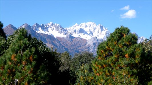 Yulong Xueshan - Jade Dragon Snow Mountain near Lijiang in Yunnan photo