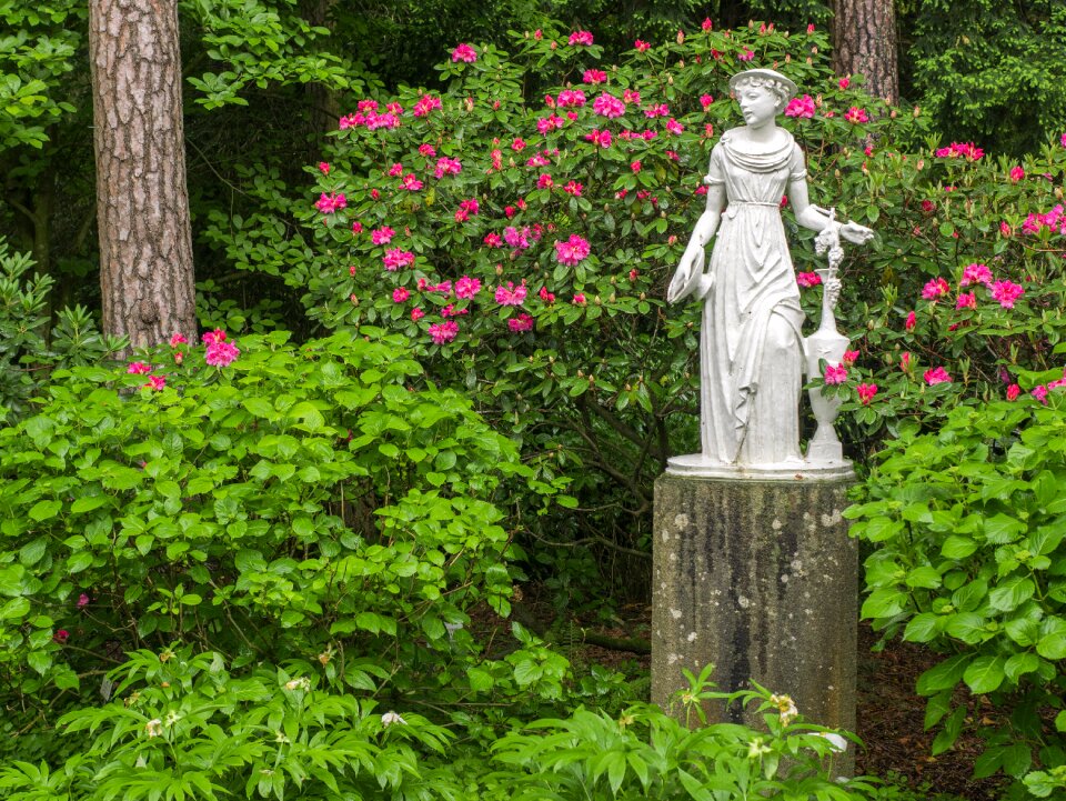 Park sculpture garden