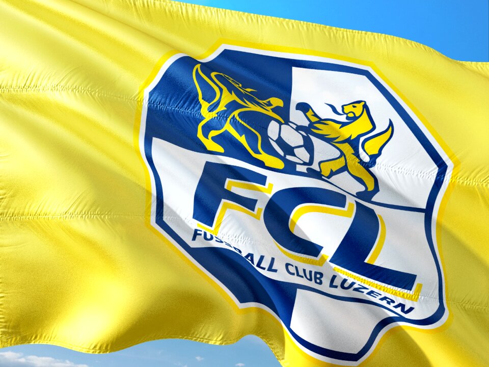 Raiffeisen super league flag fc luzern