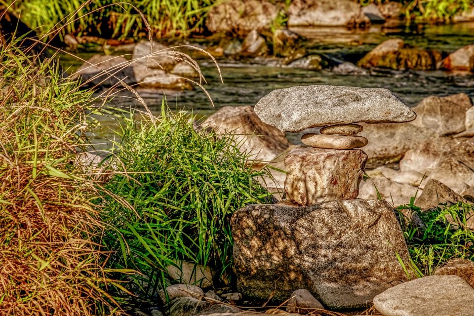 Relaxation silent stones