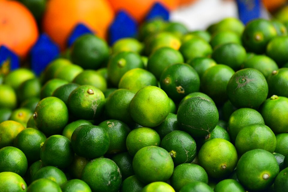 Lemon lime green lemon