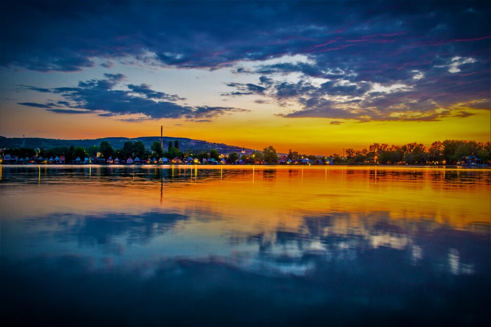 Sunset lakeside dope