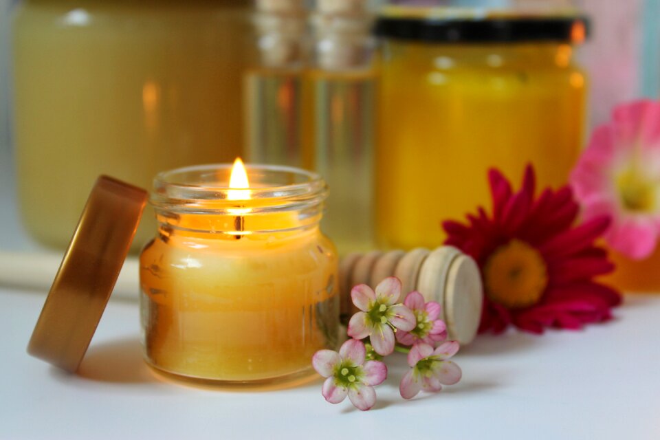 Still life bee always