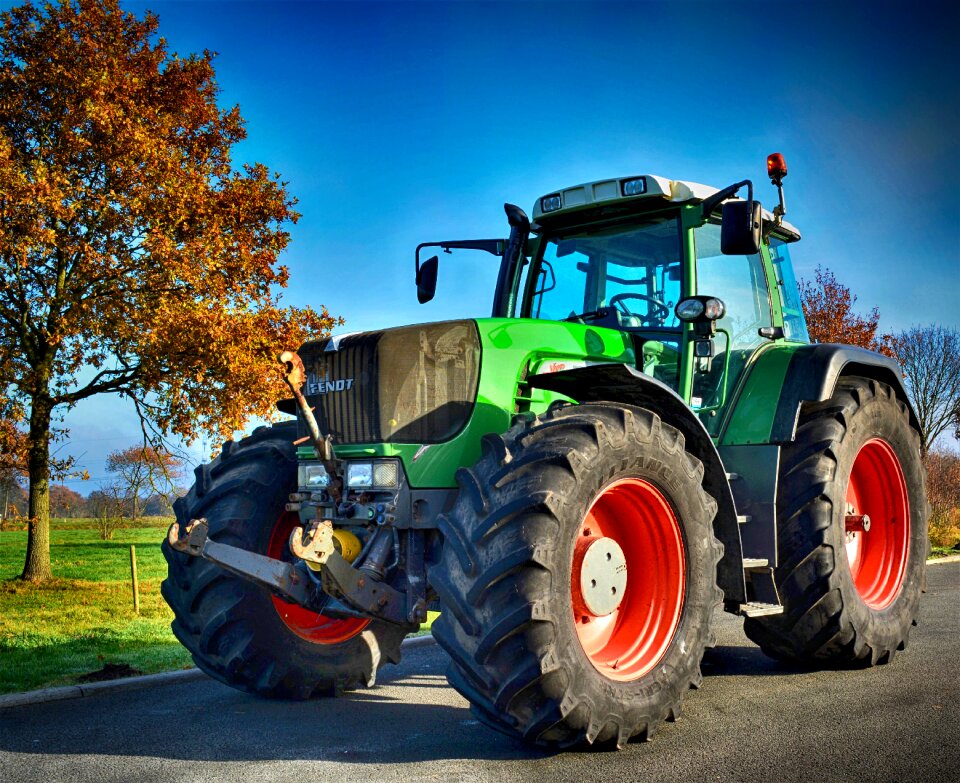 Tractors agriculture harvest