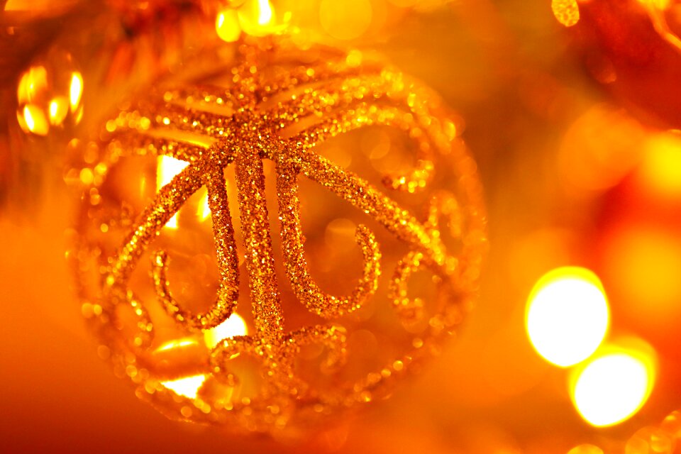 Christmas tree bokeh gold photo