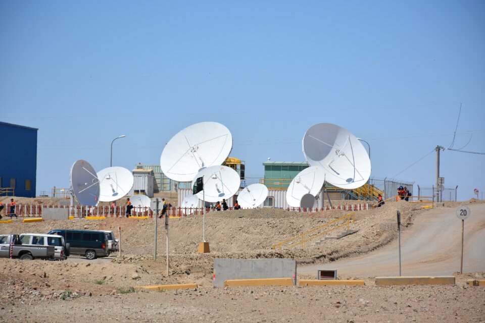 Communication space network