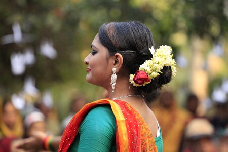 Bangladesh women duncing