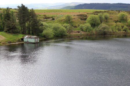 Building boathouse trees