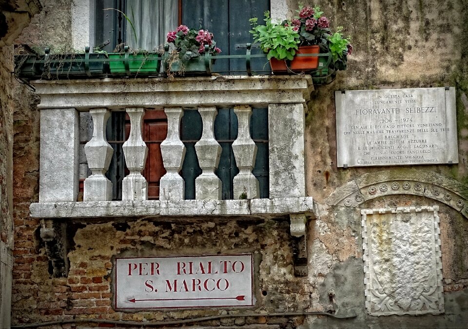 Venice house facade balcony