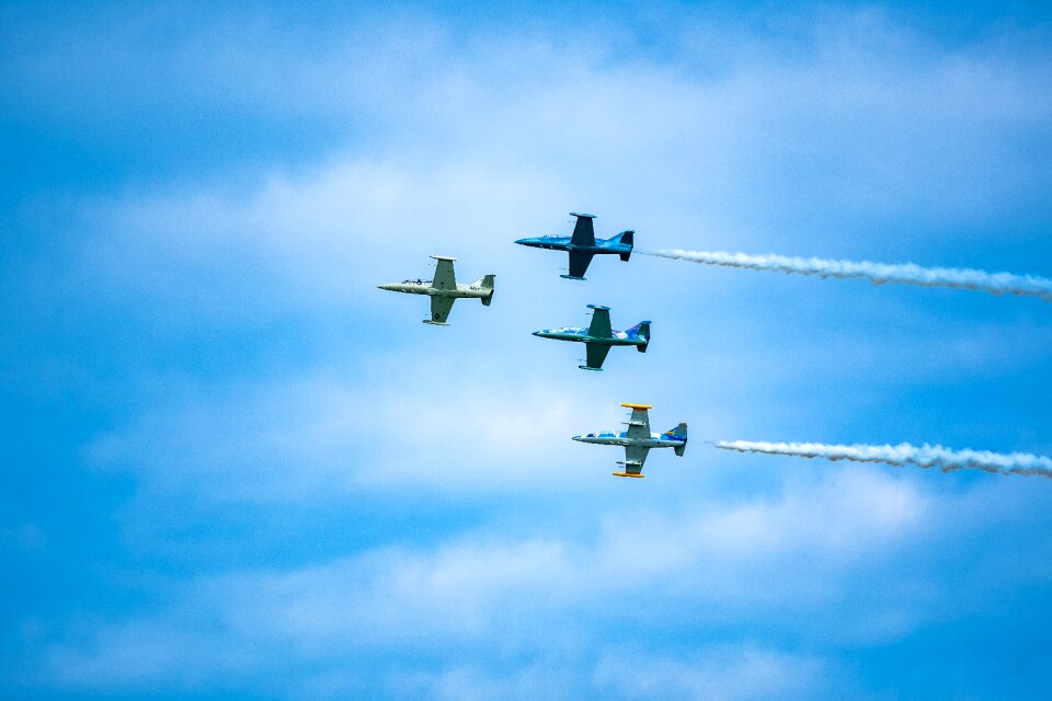 Formation smoke aviation