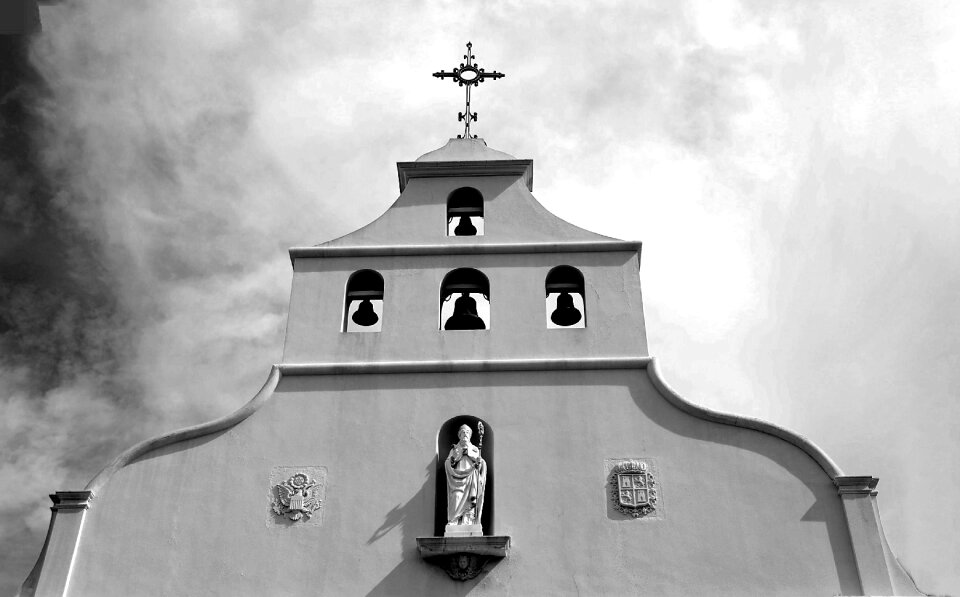 Pray architecture building
