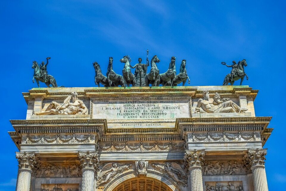 Milano italy architecture
