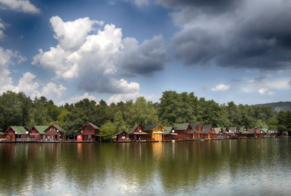 Daddy cloudy fishing houses