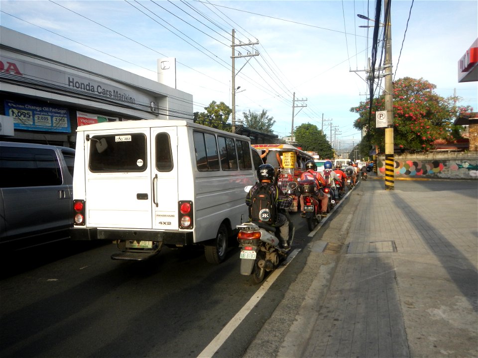 Andres Bonifacio Avenue by the Barangka Viaduct (Marikina City) Load limit 20 metric tons K0014+1081 K0014+1241 length 160 meters Monte Vista Footbridge (Marcos Highway, Industrial Valley - Barangaka,
