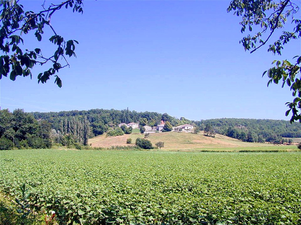 Valprionde (Lot, France), le hameau de La Roque.