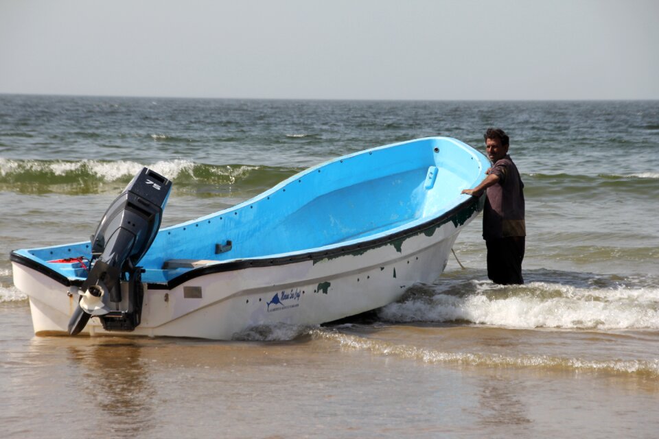 Baluchistan pakistan gray boat