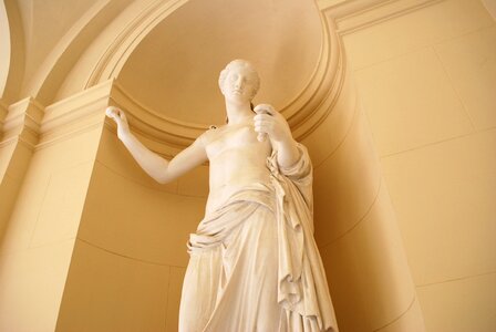 Statue architecture style