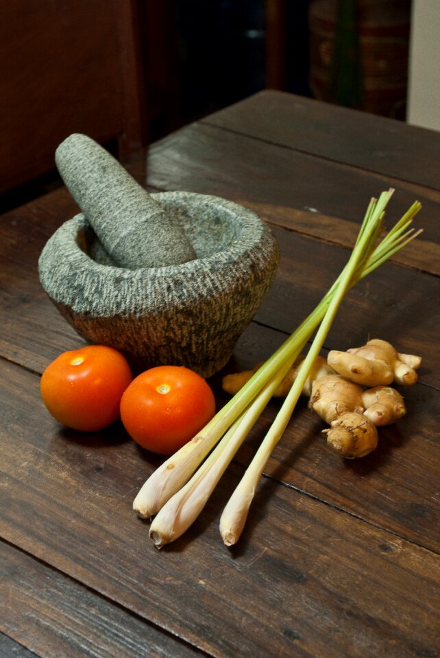 Tomatoes lemongrass cooking