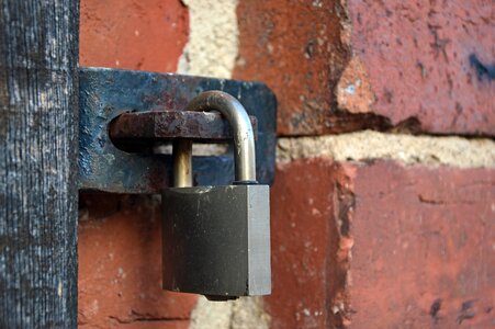 Door hinge metal rust photo