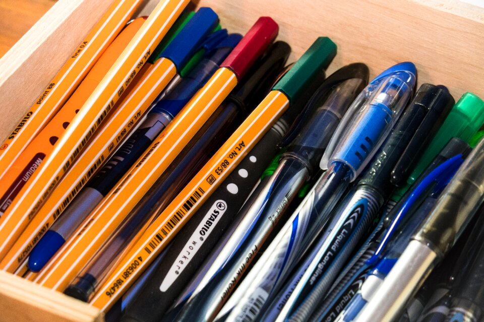 Paint pen box box