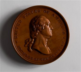 Medal; Sculpture photo
