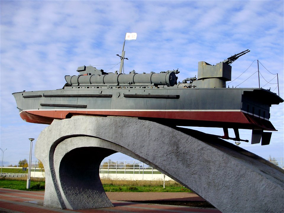 Monument to the torpedo boat mariners of Baltic in Kronstadt.