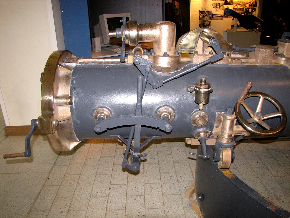 456 mm (18.0 in) torpedo tube of the Finnish torpedo boat S2. The torpedo tube belonged originally to the Russian torpedo boat Bditelnyj, which struck a mine and sank on 27th of November 191