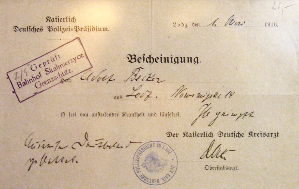 DB Museum Nürnberg - Gesundheitspolizeiliche Bescheinigung vor Reiseantritt mit der Reichsbahn im Namen des Kaiserlich Deutschen Polizei-Präsidiums vom 1. Mai 1916 ("ist frei von ansteckender Krankhei