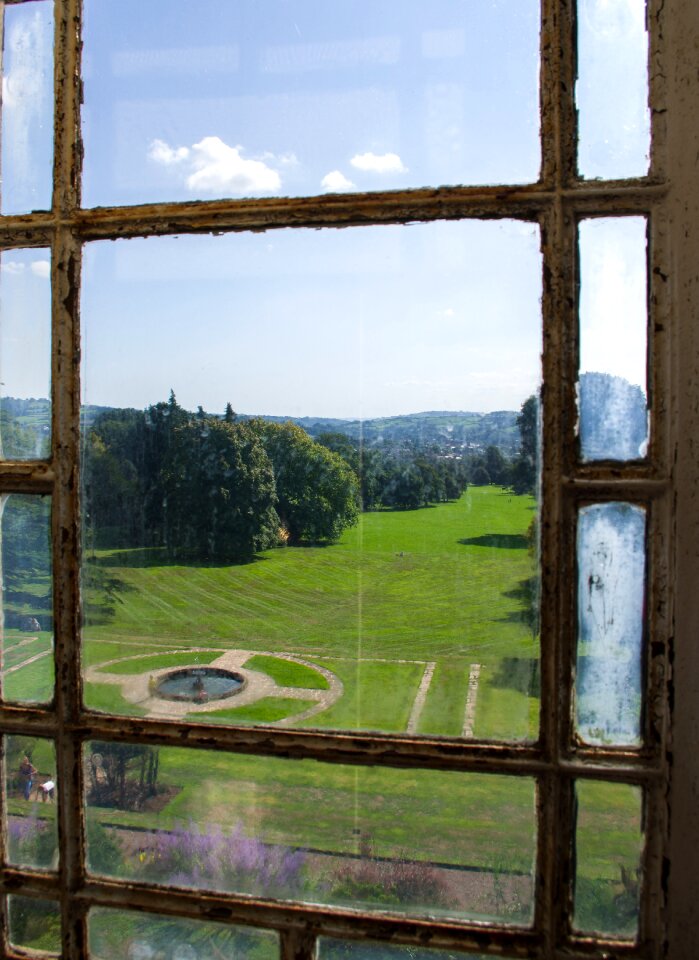 Window old by looking