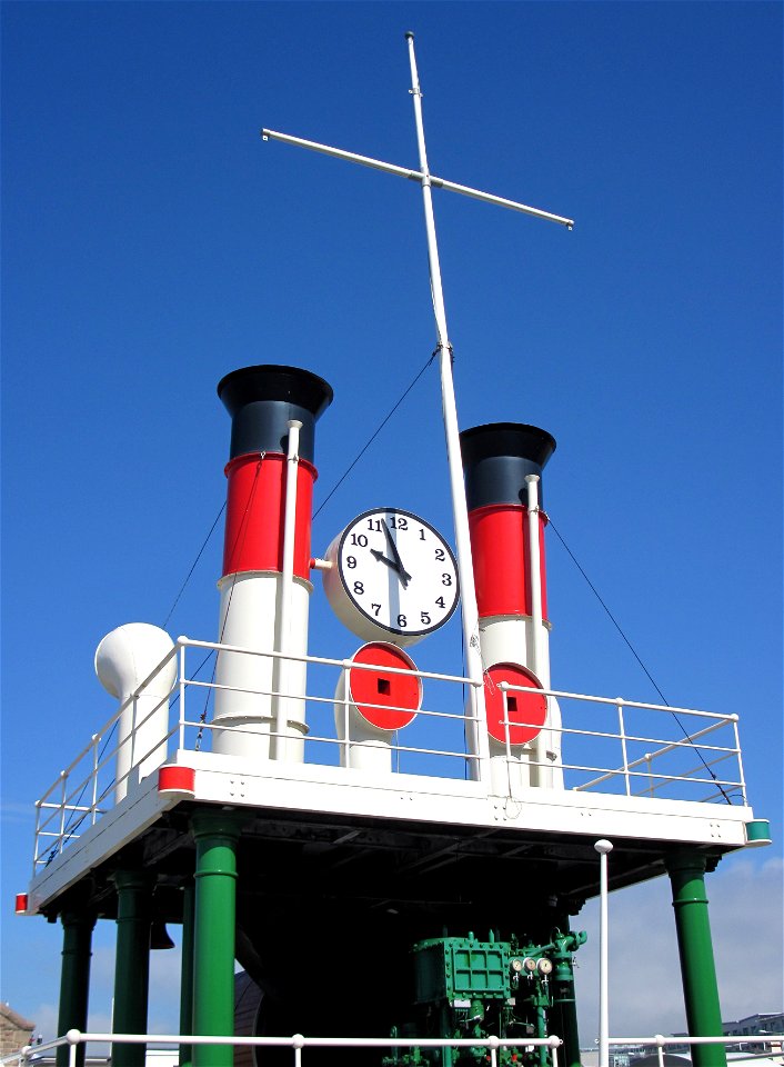 Ariadne steam clock