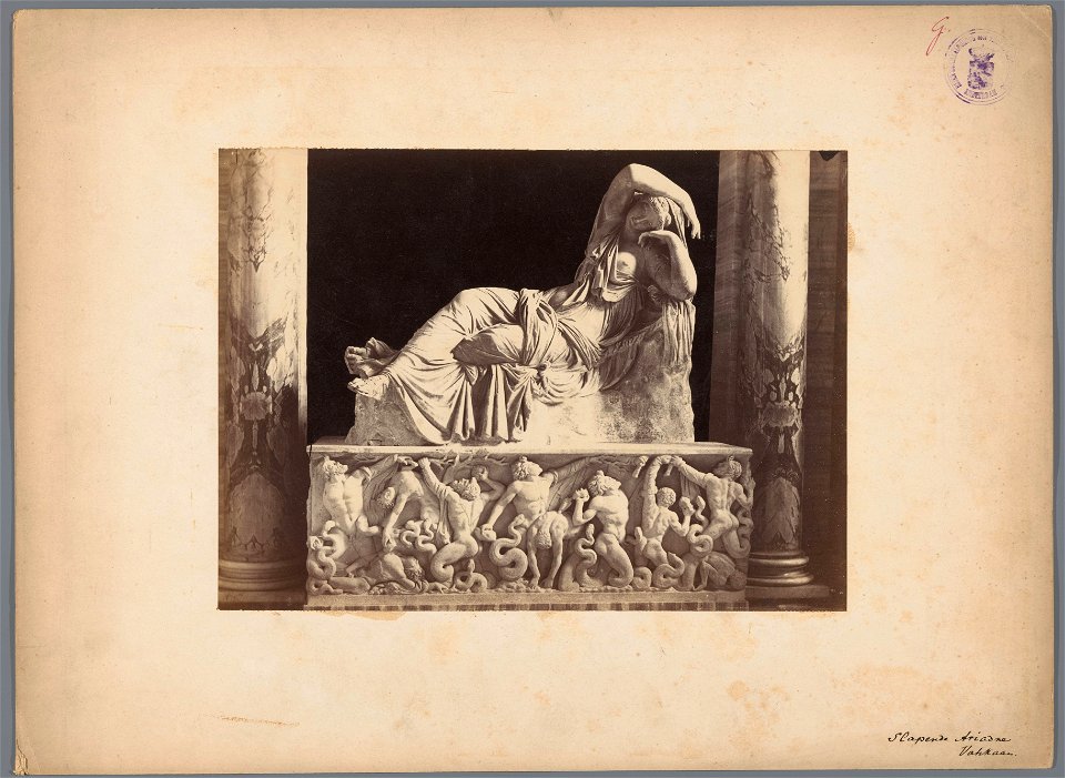 IdentificatieTitel(s): Beeld van een slapende AriadneObjecttype: foto Objectnummer: RP-F-00-9341Opschriften / Merken: opschrift, recto, handgeschreven: ‘G.’opschrift, recto, handgeschreven: ‘Slapende 