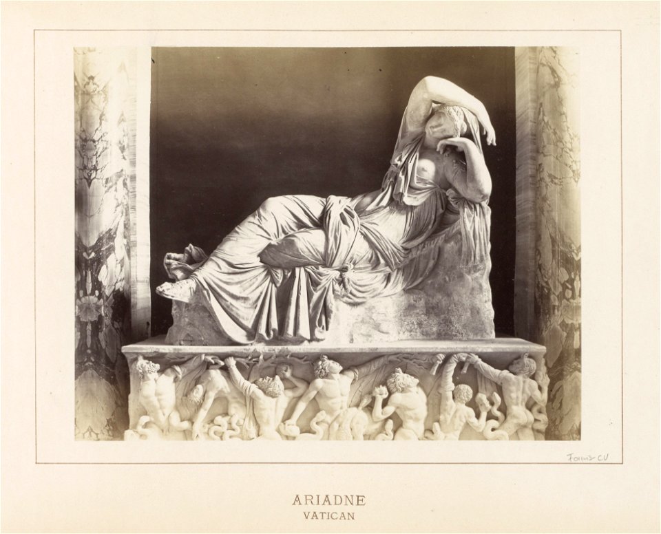 IdentificatieTitel(s): Beeldhouwwerk AriadneAriadne, Vatican (titel op object)Objecttype: foto Objectnummer: RP-F-F01143-CVOmschrijving: Onderdeel van Fotoalbum met opnames van bezienswaardigheden en 