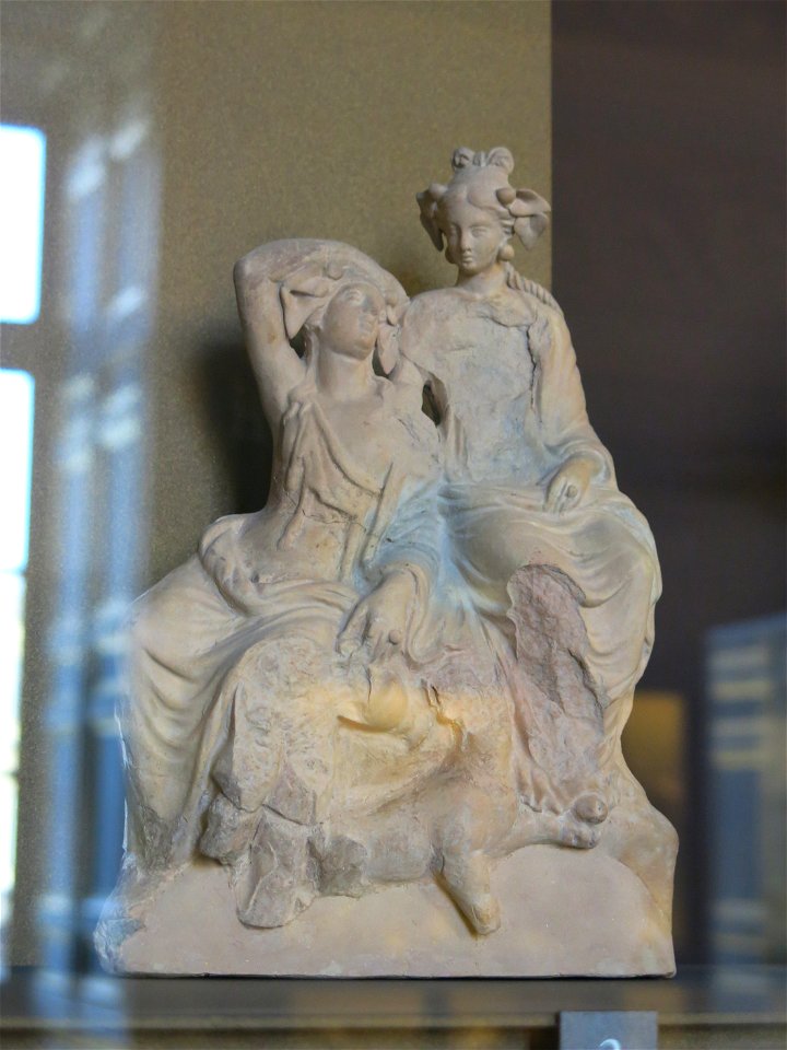 Dionysos and Ariadne on a rock with a panther. 50-0 BC. Louvre museum (Paris, France).
