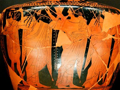 Hermes, Dionysos, Ariadne and Poseidon (Amphitrite is also depicted but cannot be seen here). Detail from the belly of an Attic red-figure hydria, ca. 510 BC–500 BC. From Etruria. Français : photo