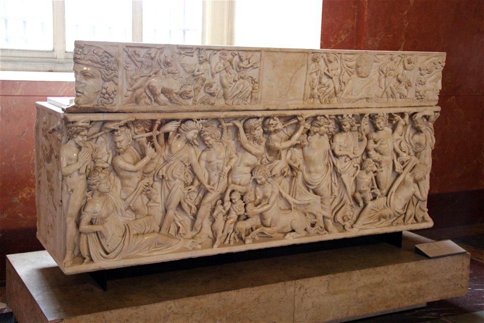 Galleries of Ancient Greece and Italy, Louvre Museum, Paris, France. Complete indexed photo collection at WorldHistoryPics.com.