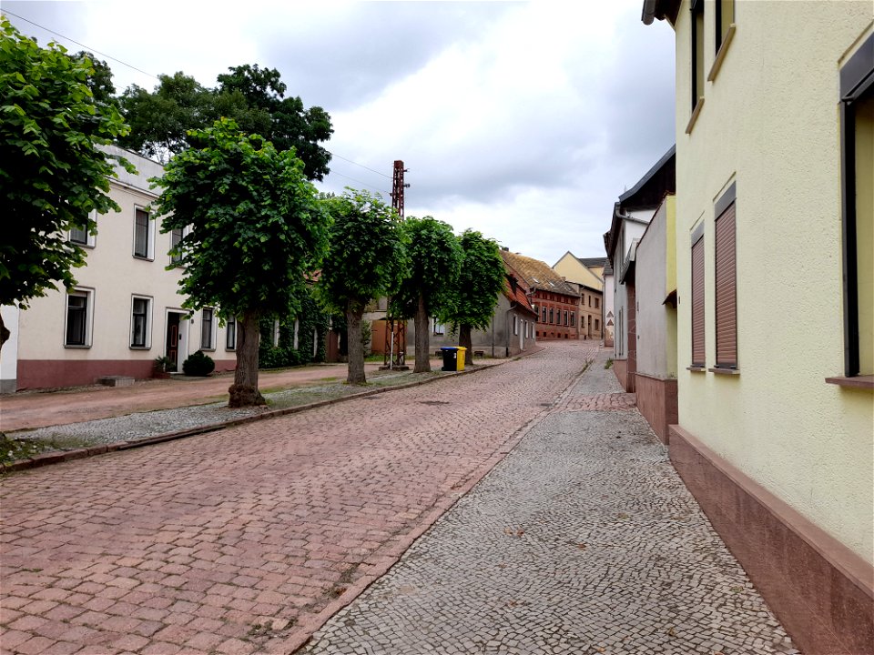 Straße Plötzer Tor, Löbejün