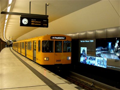 U55 - stacjaBrandenburger Tor photo