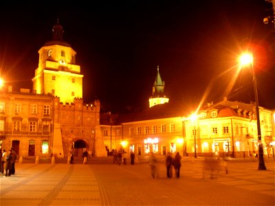 Brama Krakowska w Lublinie widziana z Placu na Korcach. photo