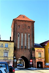 Darłowo, ul. Powstańców Warszawskich - Brama Wysoka (Kamienna) w zespole murów miejskich (zabytek nr 93 z 25.05.1955)